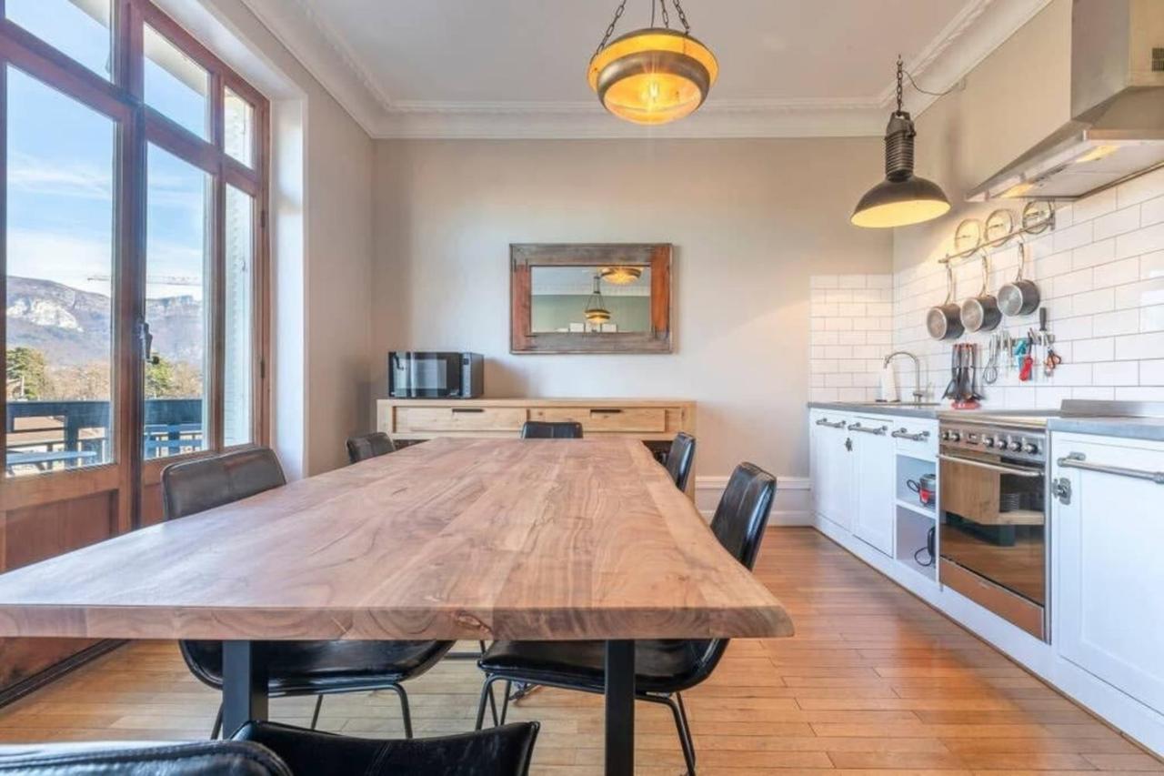 The Red Heart Of Annecy - Beautiful Apartment For 4 People المظهر الخارجي الصورة